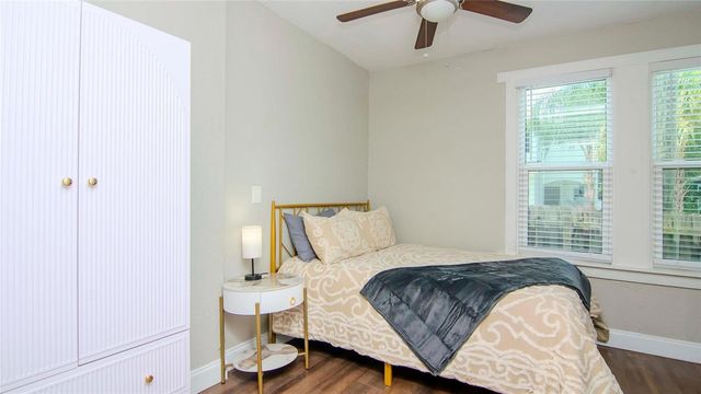 213 W WARREN AVENUE, Tampa, FL 33602