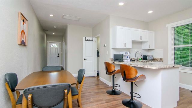 213 W WARREN AVENUE, Tampa, FL 33602