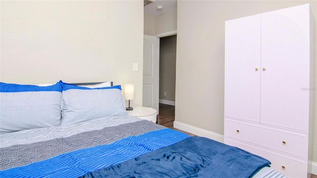 213 W WARREN AVENUE, Tampa, FL 33602