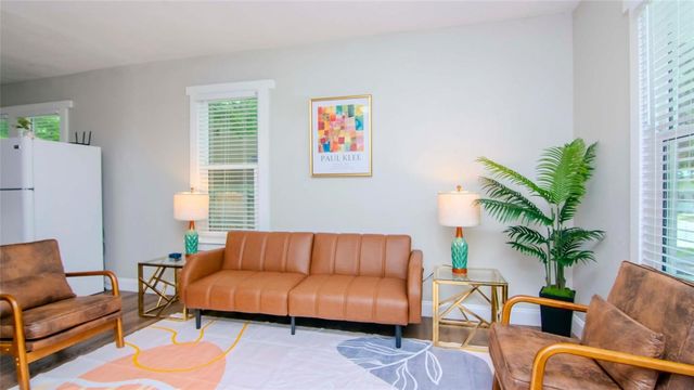 213 W WARREN AVENUE, Tampa, FL 33602