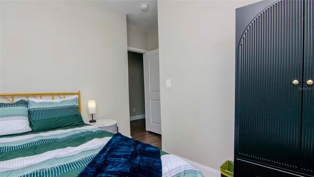 213 W WARREN AVENUE, Tampa, FL 33602