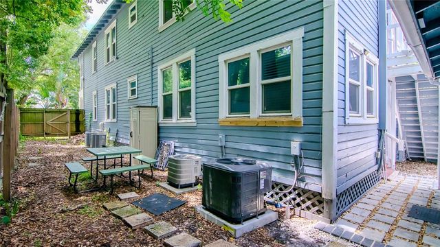 213 W WARREN AVENUE, Tampa, FL 33602