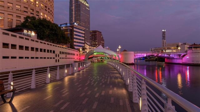 213 W WARREN AVENUE, Tampa, FL 33602