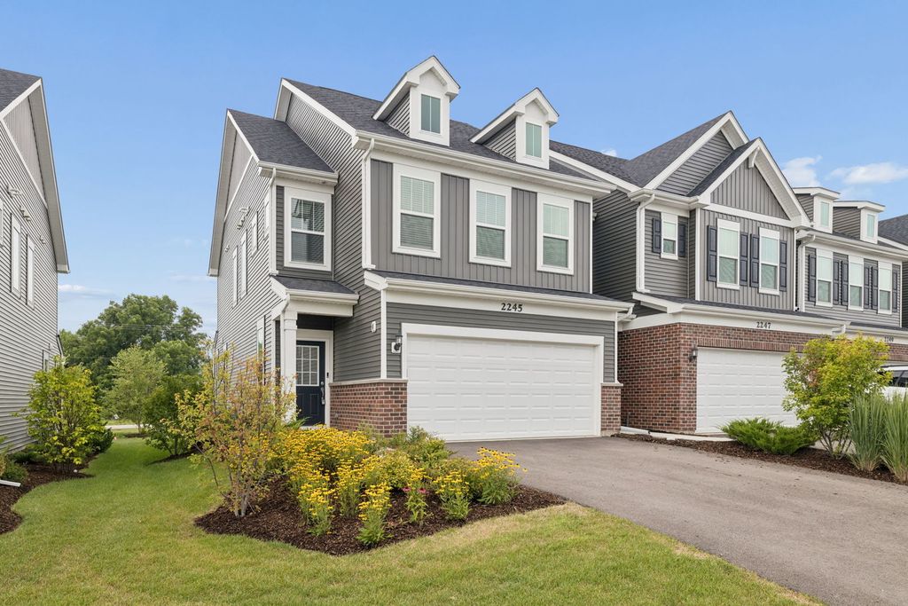 2245 Horseshoe Circle, Naperville, IL 60564 — photo 2