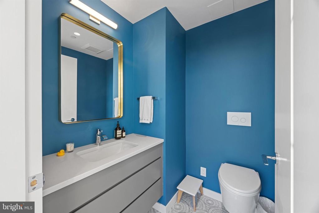 1200 STEUART ST #1811, Baltimore, MD 21230