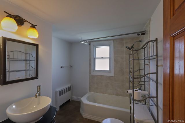 207 Courthouse Road, Franklin Square, NY 11010