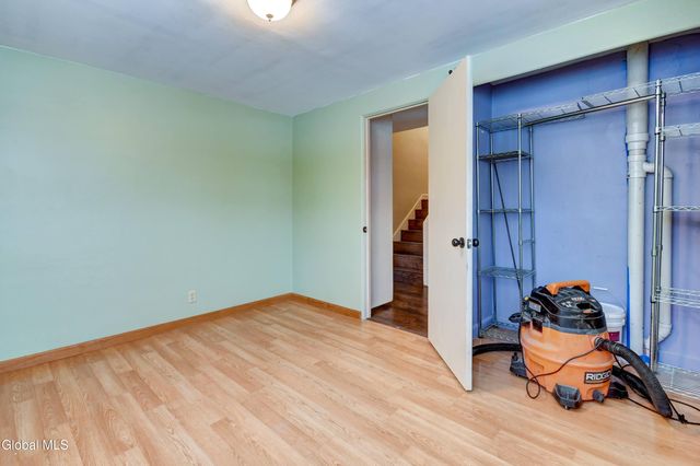 281 N Kingsboro Avenue, Gloversville, NY 12078