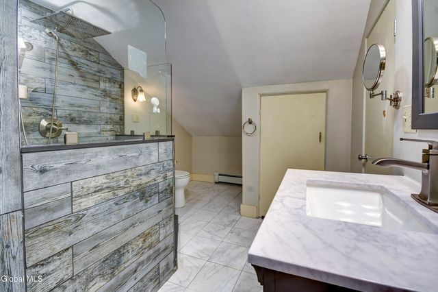 281 N Kingsboro Avenue, Gloversville, NY 12078