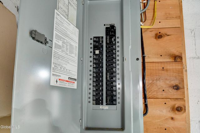 281 N Kingsboro Avenue, Gloversville, NY 12078