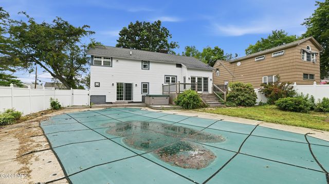281 N Kingsboro Avenue, Gloversville, NY 12078