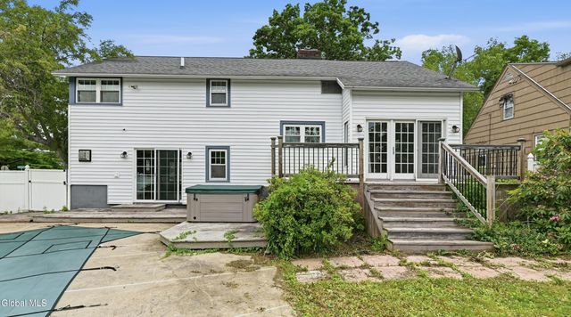 281 N Kingsboro Avenue, Gloversville, NY 12078