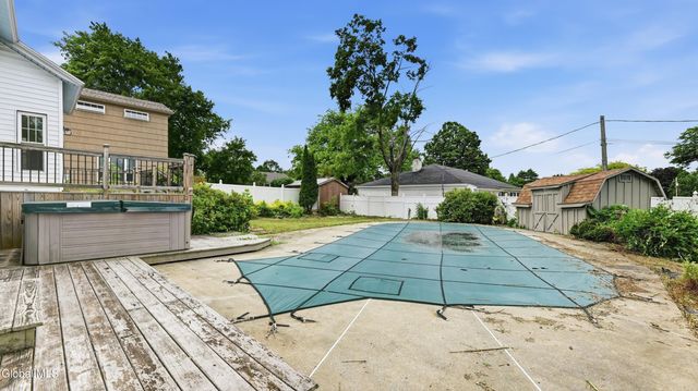 281 N Kingsboro Avenue, Gloversville, NY 12078