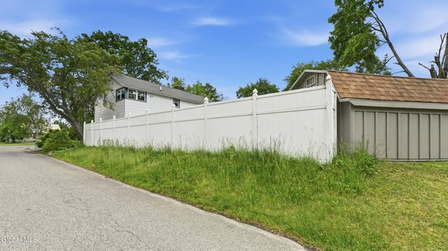 281 N Kingsboro Avenue, Gloversville, NY 12078
