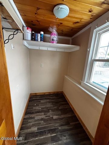281 N Kingsboro Avenue, Gloversville, NY 12078