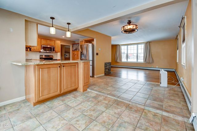 281 N Kingsboro Avenue, Gloversville, NY 12078