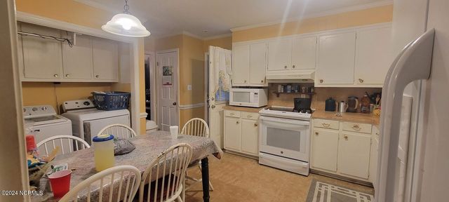 210 Pearl Drive, Greenville, NC 27834