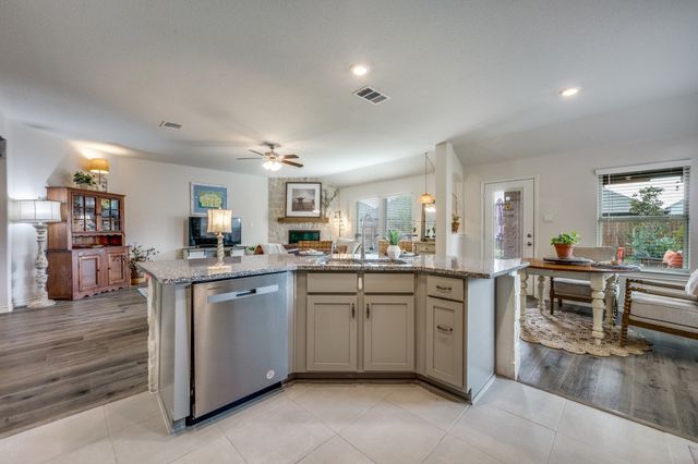 10516 Breezeway Drive, Aubrey, TX 76227