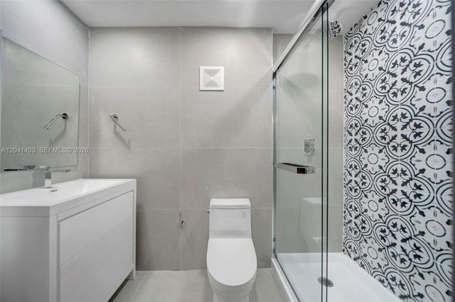 1083 W 38th Street 238, Hialeah, FL 33012