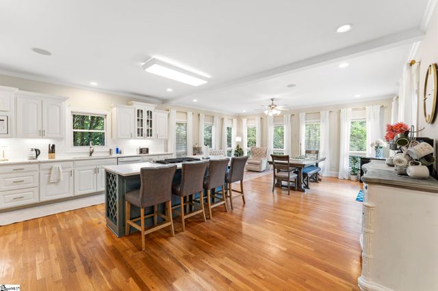 429 Waterford Point Drive, Boiling Springs, SC 29316