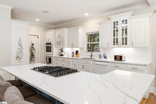 429 Waterford Point Drive, Boiling Springs, SC 29316