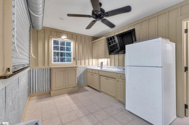 429 Waterford Point Drive, Boiling Springs, SC 29316