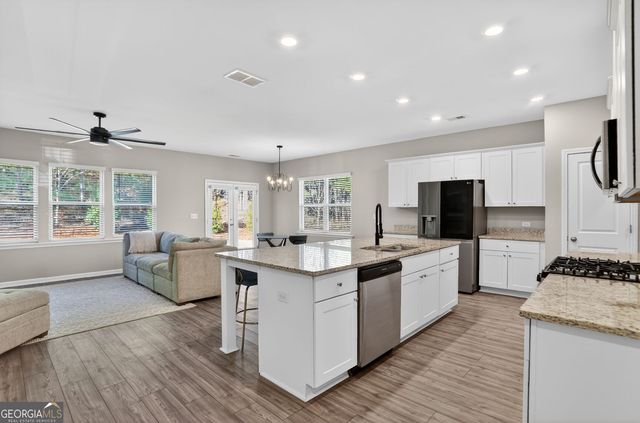 6228 Lanier Harbor Landing, Buford, GA 30518