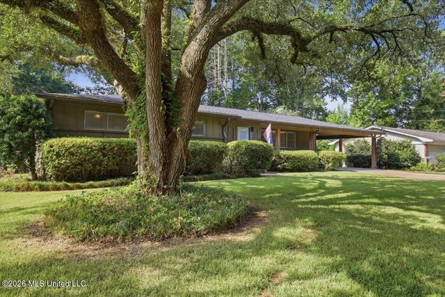 119 Pimlico Place, Jackson, MS 39211