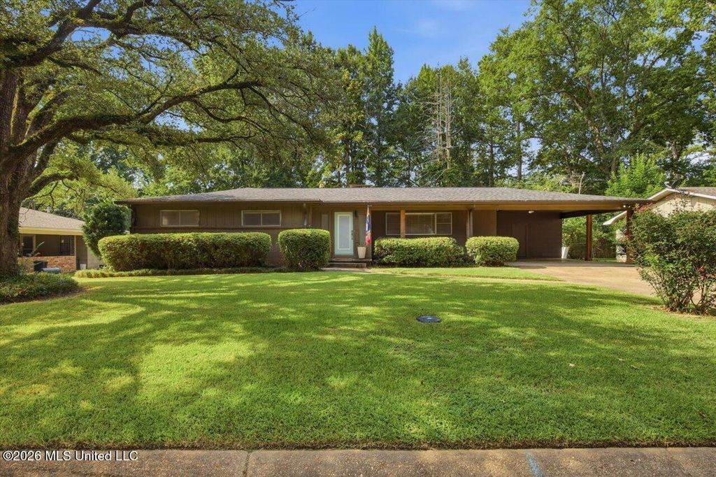 119 Pimlico Place, Jackson, MS 39211