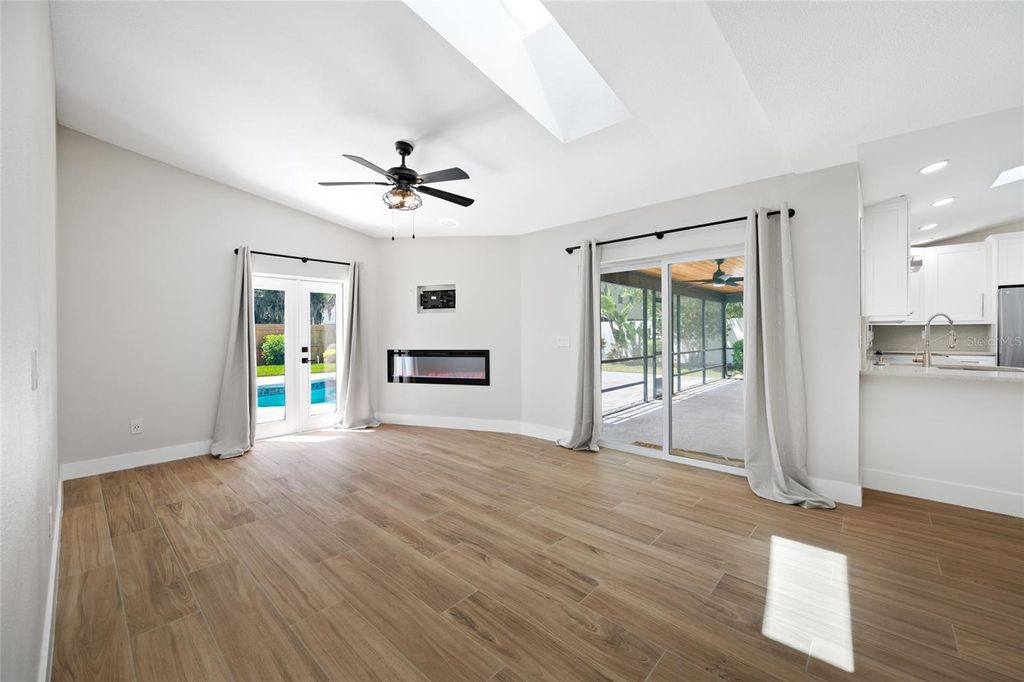 Image 15 of property listing at 14908 SALAMANDER PLACE, Tampa, FL 33625