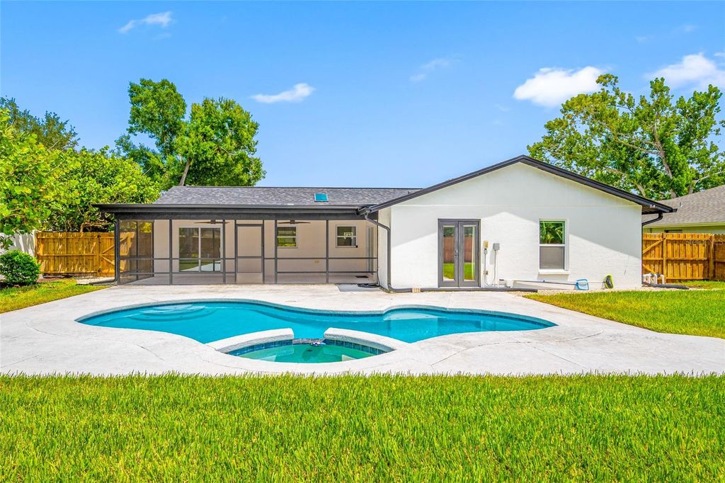 Image 41 of property listing at 14908 SALAMANDER PLACE, Tampa, FL 33625