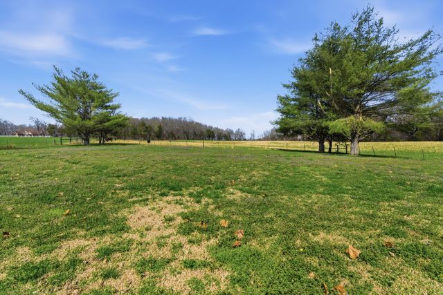 449 Sanders Ln, Mount Juliet, TN 37122