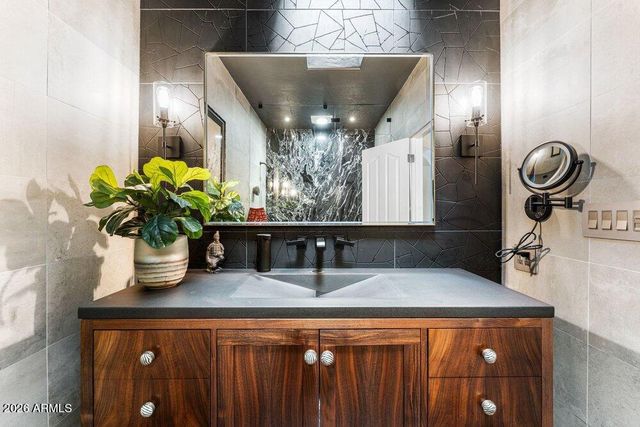 19617 E OCOTILLO Road, Queen Creek, AZ 85142