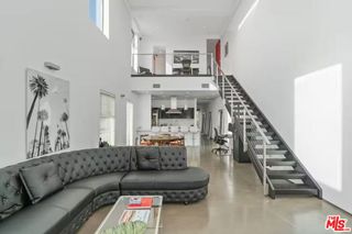 611 N Bronson Avenue 10, Los Angeles, CA 90004