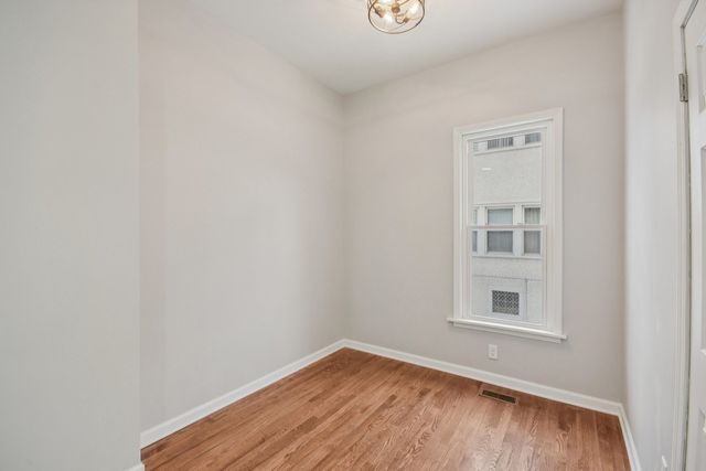 5718 W Superior Street, Chicago, IL 60644