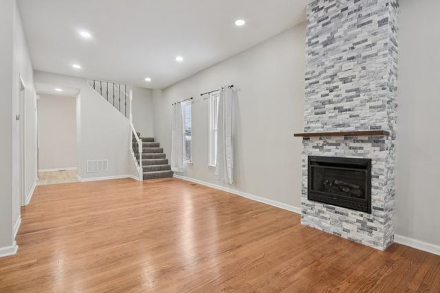 5718 W Superior Street, Chicago, IL 60644