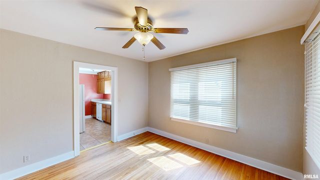 549 ROOSEVELT Street, Creve Coeur, IL 61610