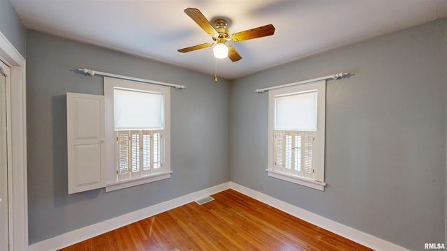 549 ROOSEVELT Street, Creve Coeur, IL 61610