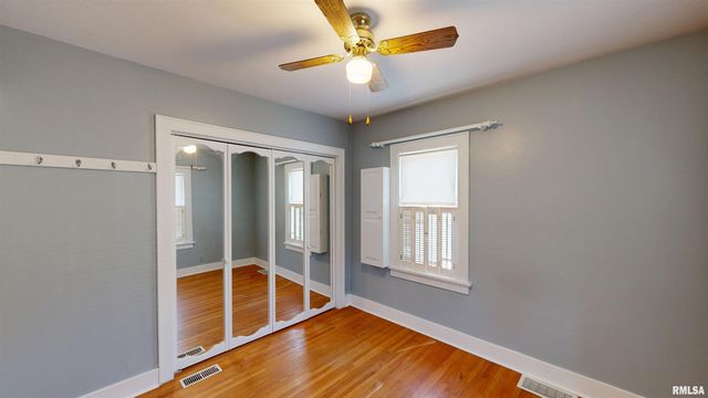 549 ROOSEVELT Street, Creve Coeur, IL 61610