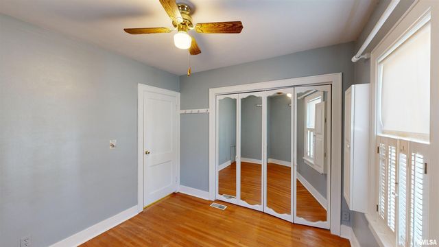 549 ROOSEVELT Street, Creve Coeur, IL 61610