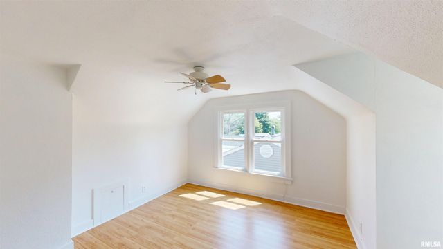 549 ROOSEVELT Street, Creve Coeur, IL 61610