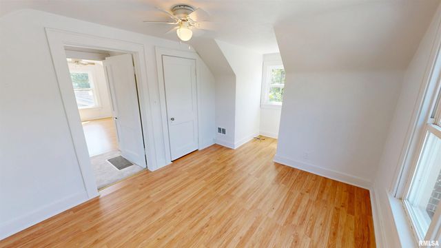 549 ROOSEVELT Street, Creve Coeur, IL 61610