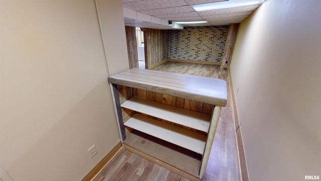 549 ROOSEVELT Street, Creve Coeur, IL 61610