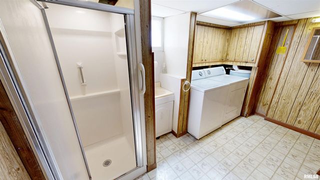 549 ROOSEVELT Street, Creve Coeur, IL 61610