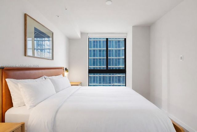 11 NE 6th Street 2204, Miami, FL 33132