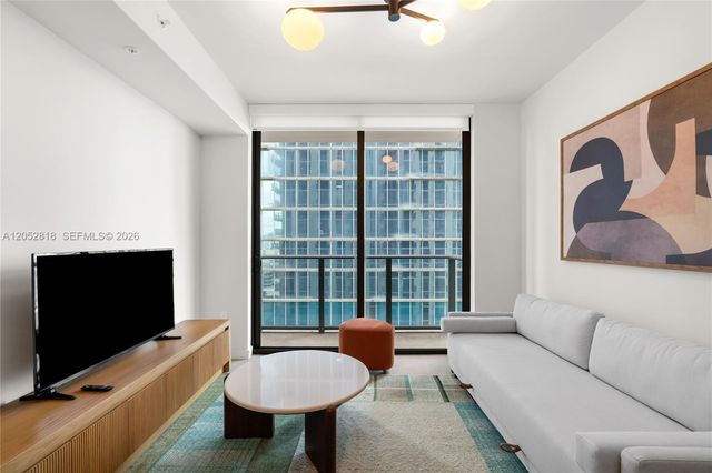 11 NE 6th Street 2204, Miami, FL 33132