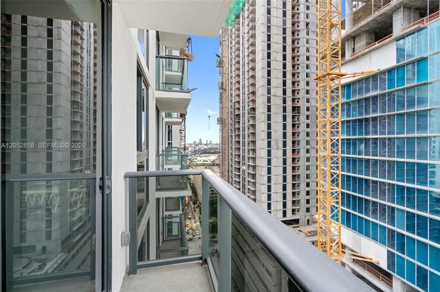 11 NE 6th Street 2204, Miami, FL 33132