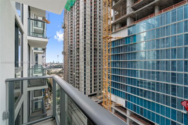 11 NE 6th Street 2204, Miami, FL 33132