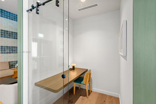 11 NE 6th Street 2204, Miami, FL 33132