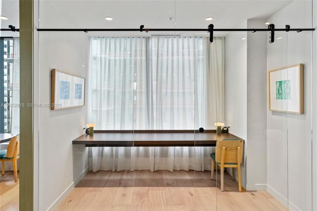 11 NE 6th Street 2204, Miami, FL 33132