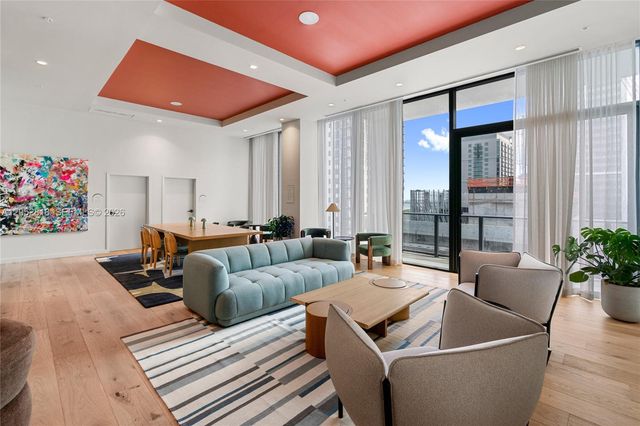 11 NE 6th Street 2204, Miami, FL 33132